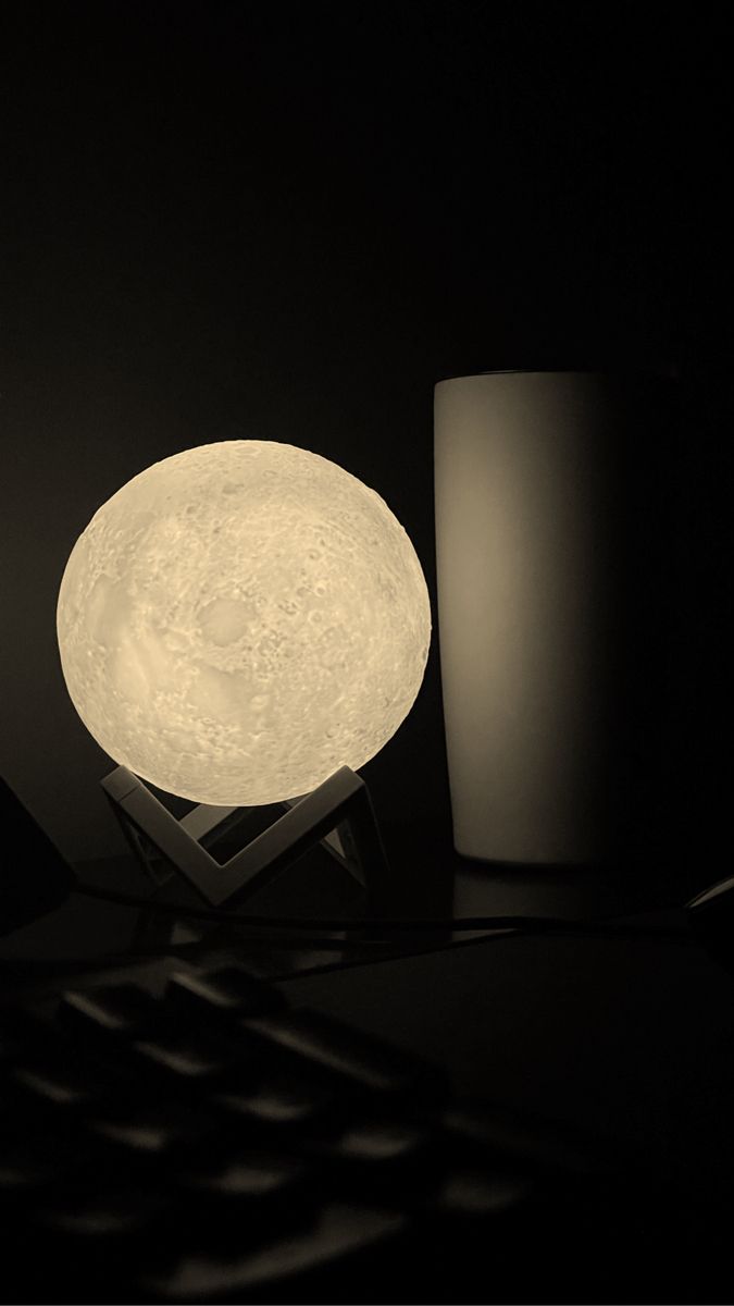 Moon Lamp (3)